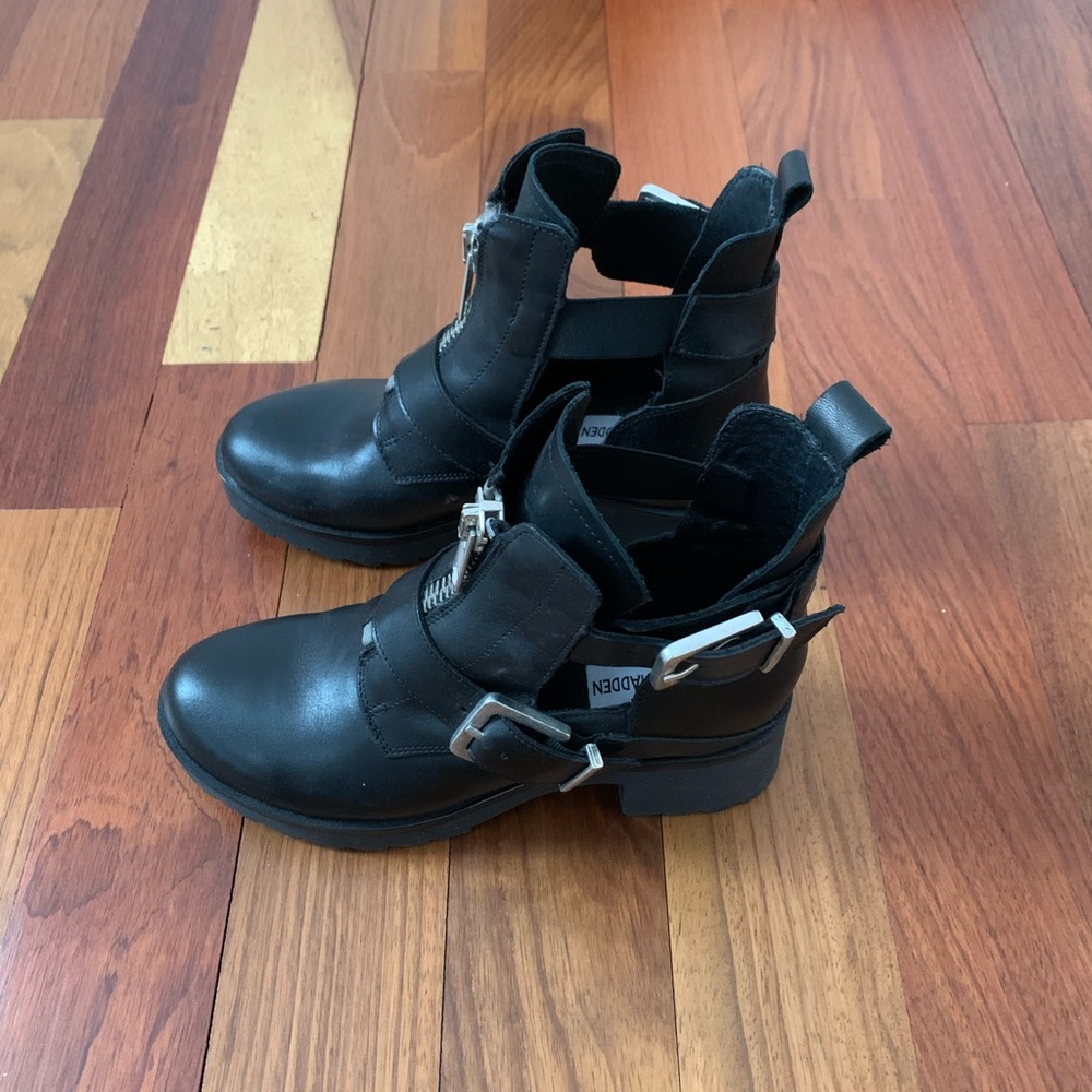 Steve Madden boots